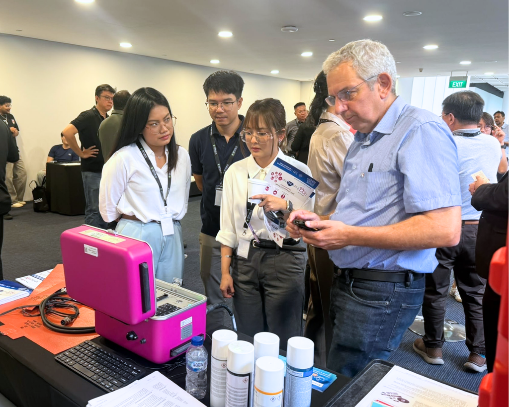 Participants exploring composite repair equipment during the Composite Repair Seminar 2026